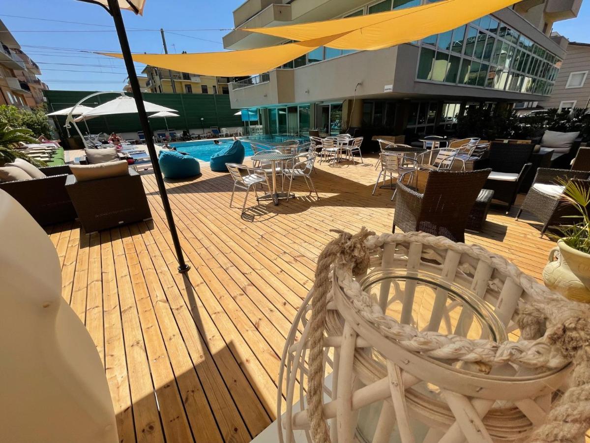 Hotel Apogeo - Breakfast Experience Rimini