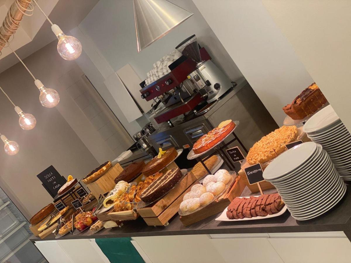 Apogeo - Breakfast Experience Hotel