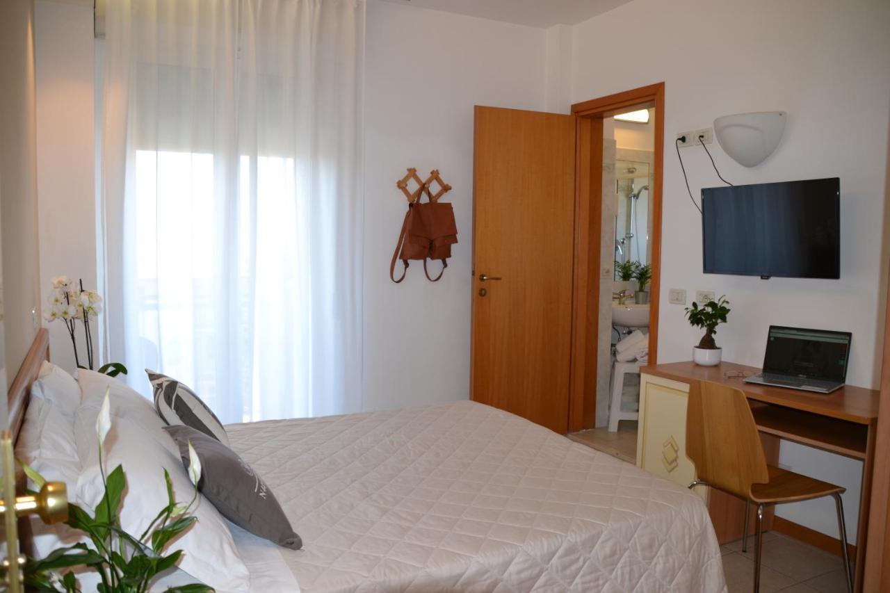 Hotel Apogeo - Breakfast Experience Rimini